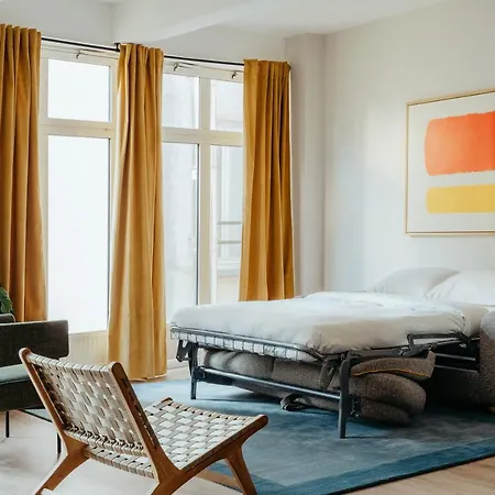 Edgar Montmartre - Abbesses Париж